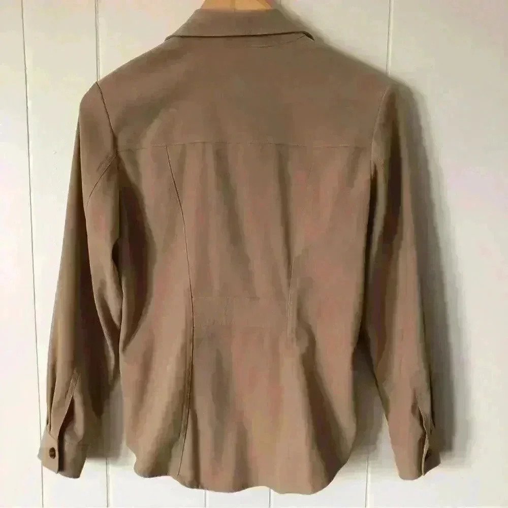 Talbots Women’s Button Down Polyester Shirt Blouse Size P - Picture 6 of 7